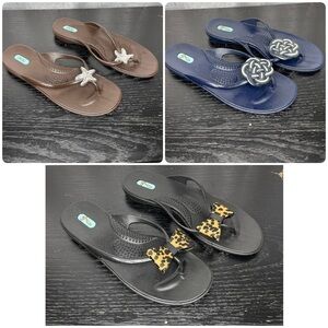 OKA-B flip flop bundle navy black and brown | L | 10-11